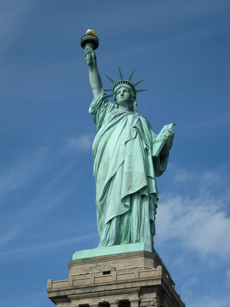 queen-of-liberty-gc47285d57_1920